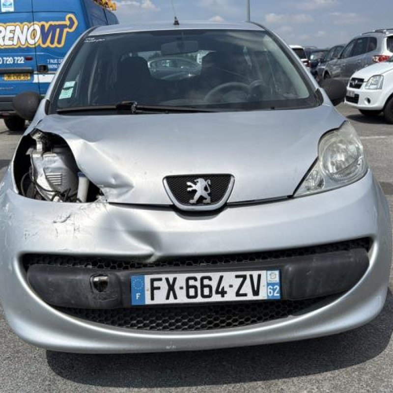 Serrure avant gauche PEUGEOT 107 Photo n°8