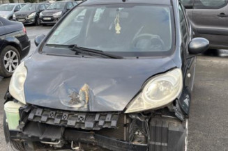 Vitre avant droit PEUGEOT 107