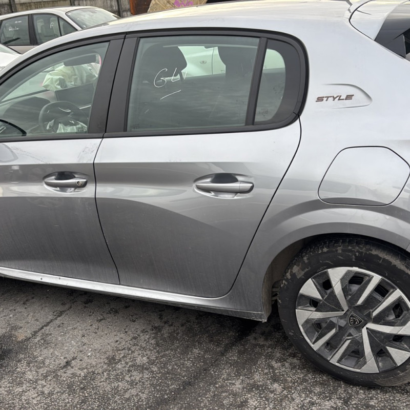 PEUGEOT 208 2 PHASE 2 1.2 PURETECH - 12V TURBO Photo n°12