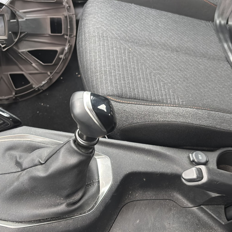 PEUGEOT 208 2 PHASE 2 1.2 PURETECH - 12V TURBO Photo n°23