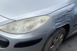 Serrure avant droit PEUGEOT 307