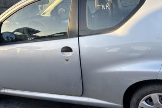 Pivot de moyeu avant droit PEUGEOT 107