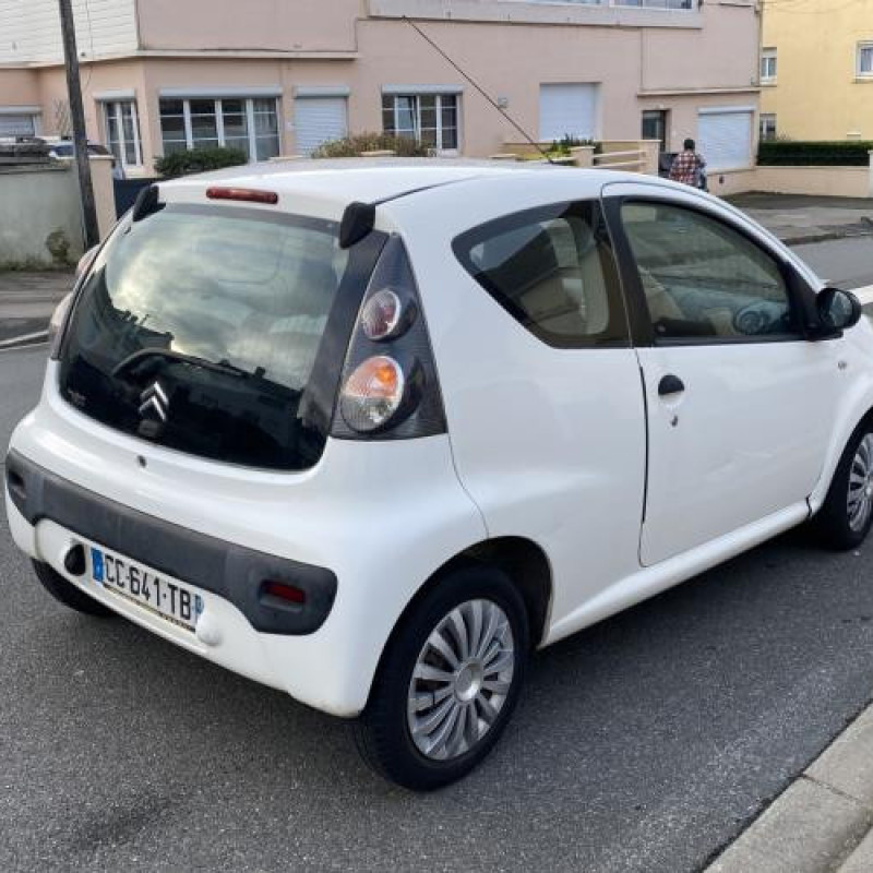 Pivot de moyeu avant droit CITROEN C1 1 Photo n°3