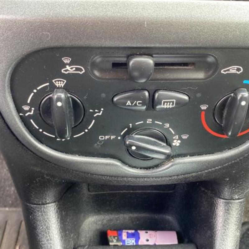 Compteur PEUGEOT 206 Photo n°16