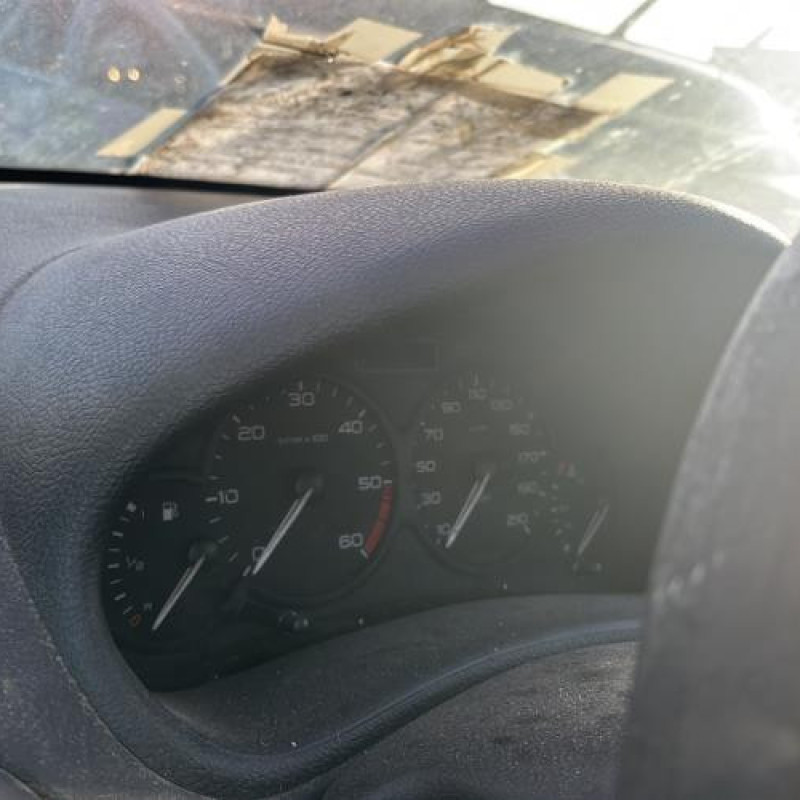 Compteur PEUGEOT 206 Photo n°18
