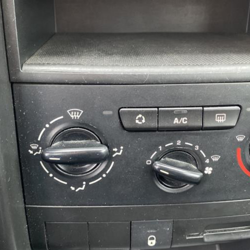 Moteur PEUGEOT 207 Photo n°18