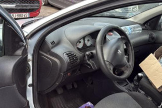 Baguette de coffre PEUGEOT 206