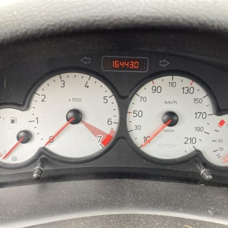 Baguette de coffre PEUGEOT 206 Photo n°18