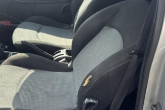 Baguette de coffre PEUGEOT 206