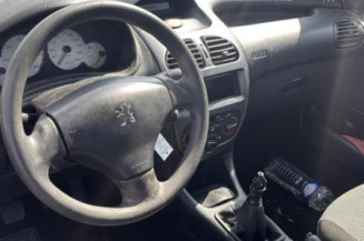 Baguette de coffre PEUGEOT 206