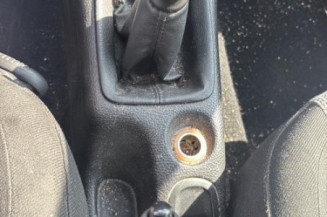 Baguette de coffre PEUGEOT 206