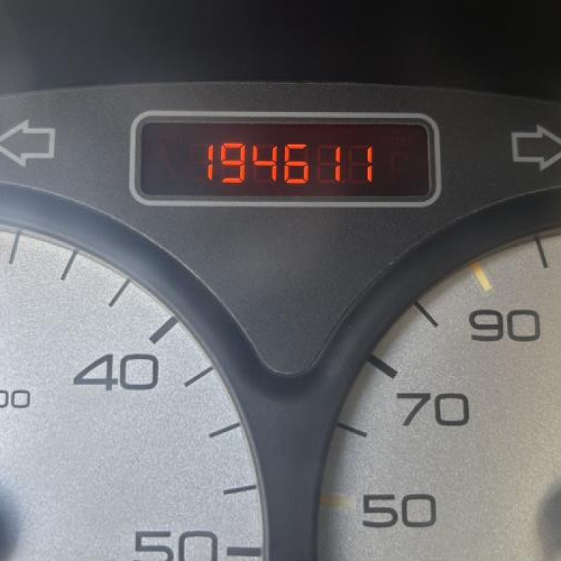 Baguette de coffre PEUGEOT 206 Photo n°18