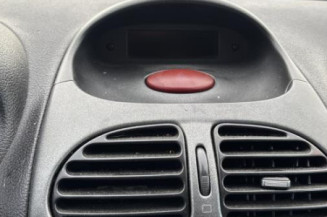 Baguette de coffre PEUGEOT 206