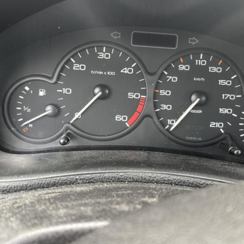 Baguette de coffre PEUGEOT 206 Photo n°18