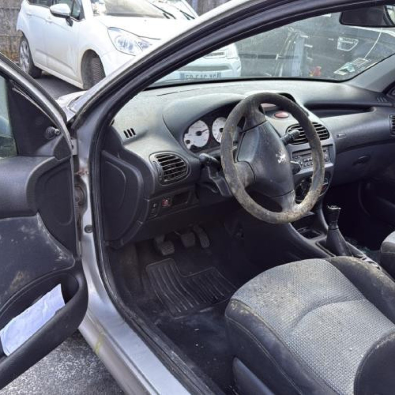 Baguette de coffre PEUGEOT 206 Photo n°10