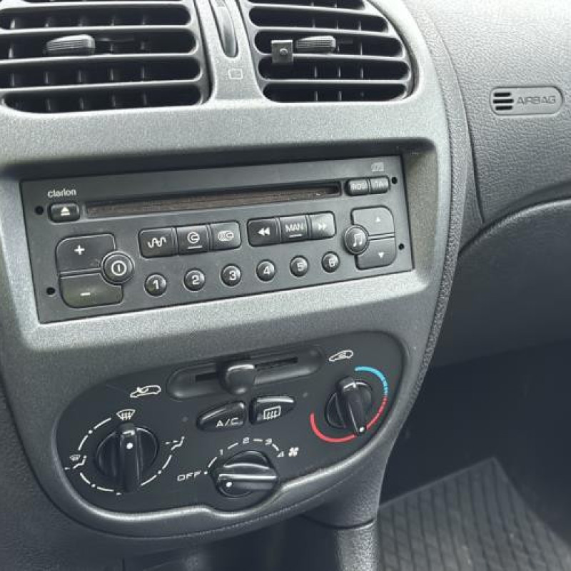 Baguette de coffre PEUGEOT 206 Photo n°14