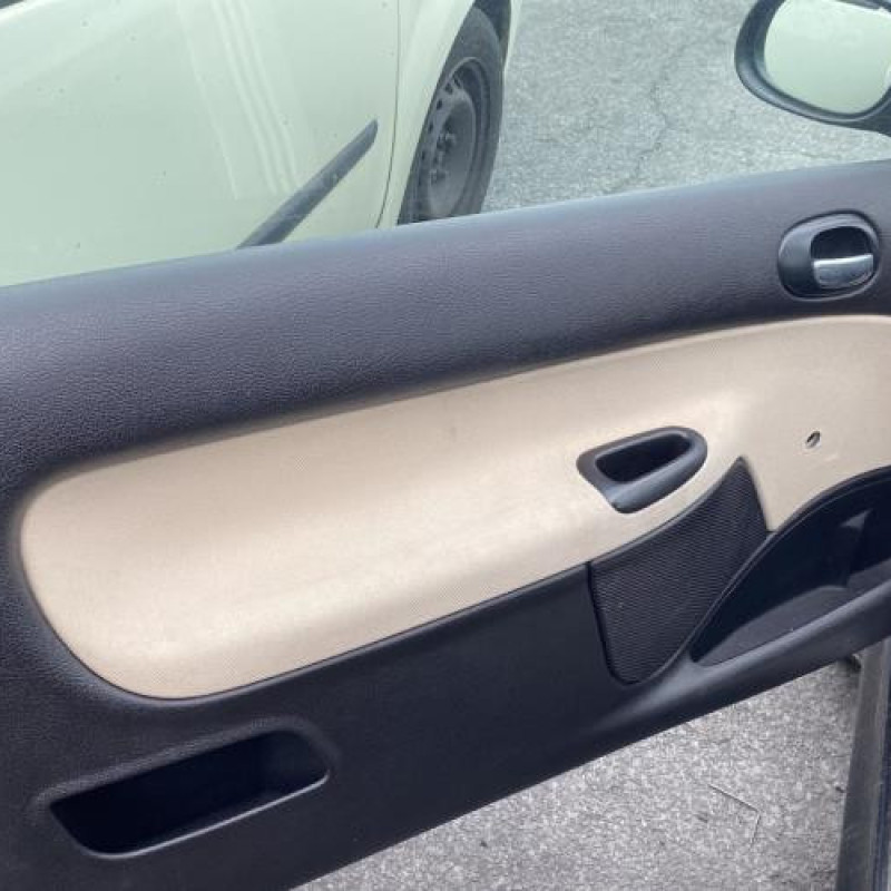 Baguette de coffre PEUGEOT 206 Photo n°9