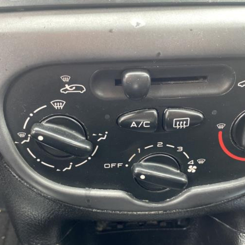 Baguette de coffre PEUGEOT 206 Photo n°16