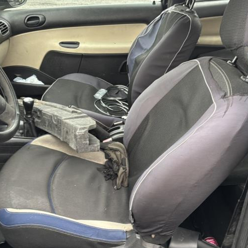 Baguette de coffre PEUGEOT 206 Photo n°10