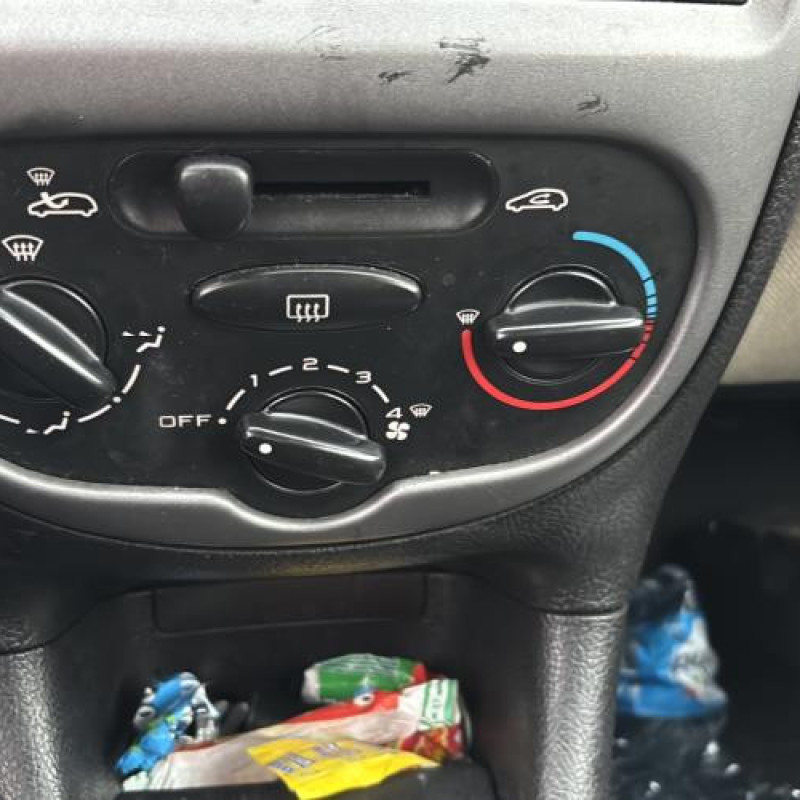 Baguette de coffre PEUGEOT 206 Photo n°15