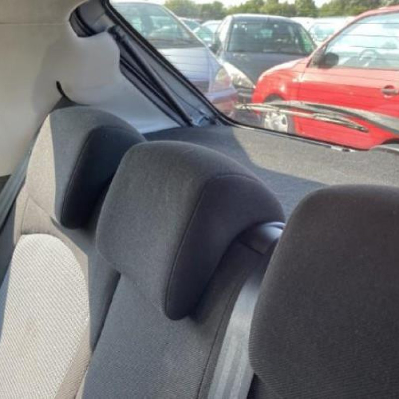 Baguette de coffre PEUGEOT 206 Photo n°12