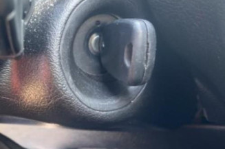 Baguette de coffre PEUGEOT 206