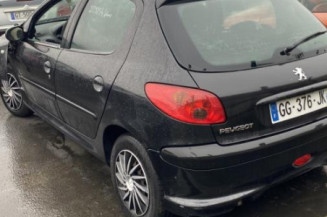 Baguette de coffre PEUGEOT 206