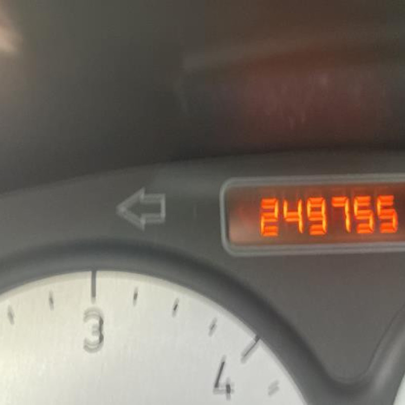 Baguette de coffre PEUGEOT 206 Photo n°18