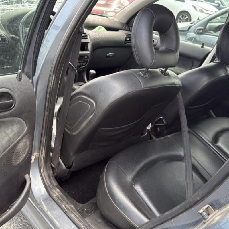 Baguette de coffre PEUGEOT 206 Photo n°10