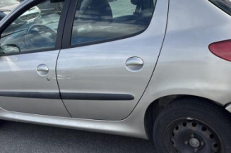 Baguette de coffre PEUGEOT 206