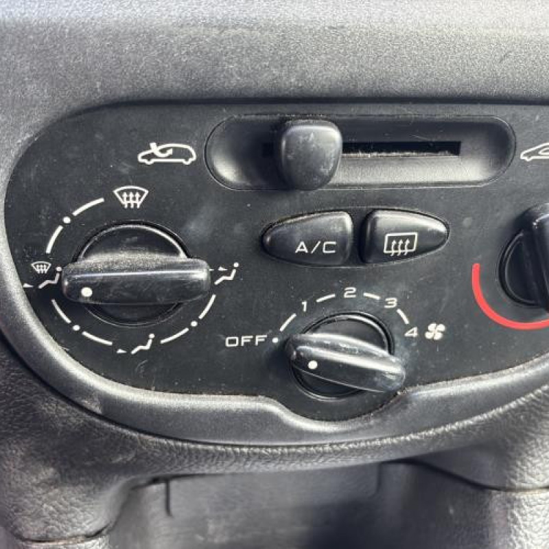 Baguette de coffre PEUGEOT 206 Photo n°16