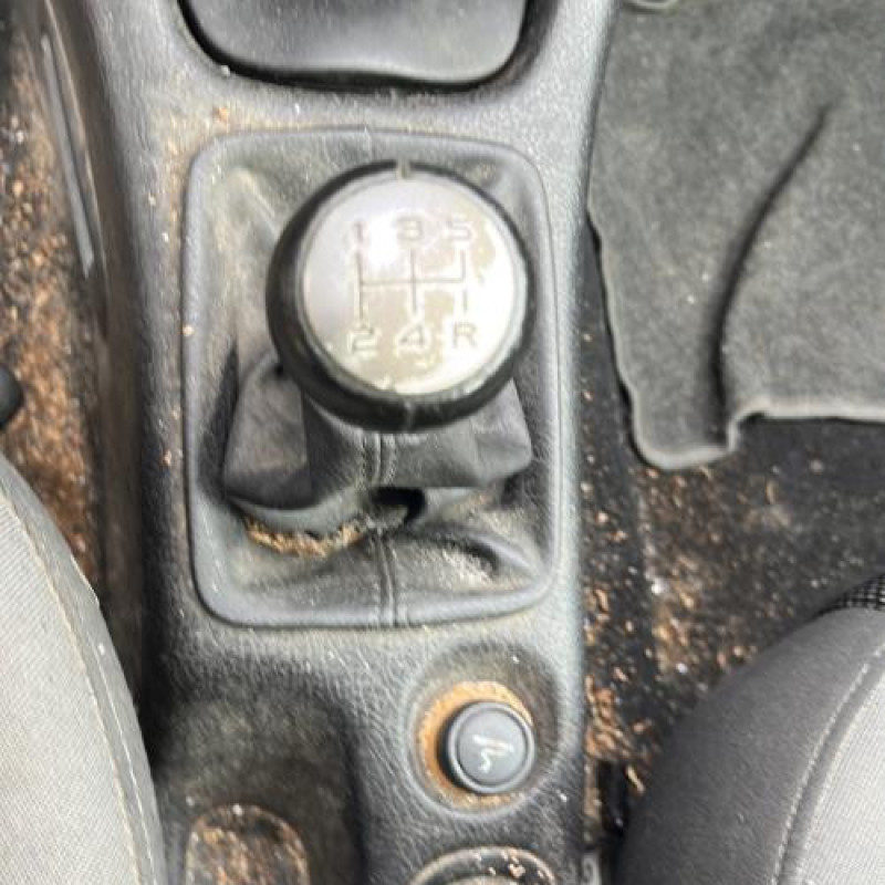 Compteur PEUGEOT 206 Photo n°1