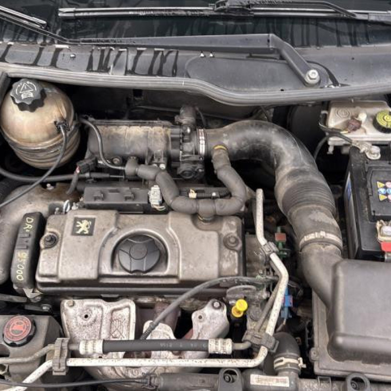 Moteur PEUGEOT 206 Photo n°20