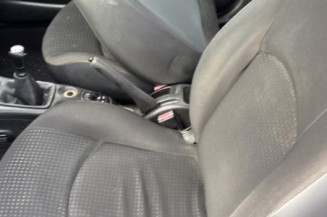 Baguette de coffre PEUGEOT 206