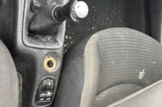 Baguette de coffre PEUGEOT 206