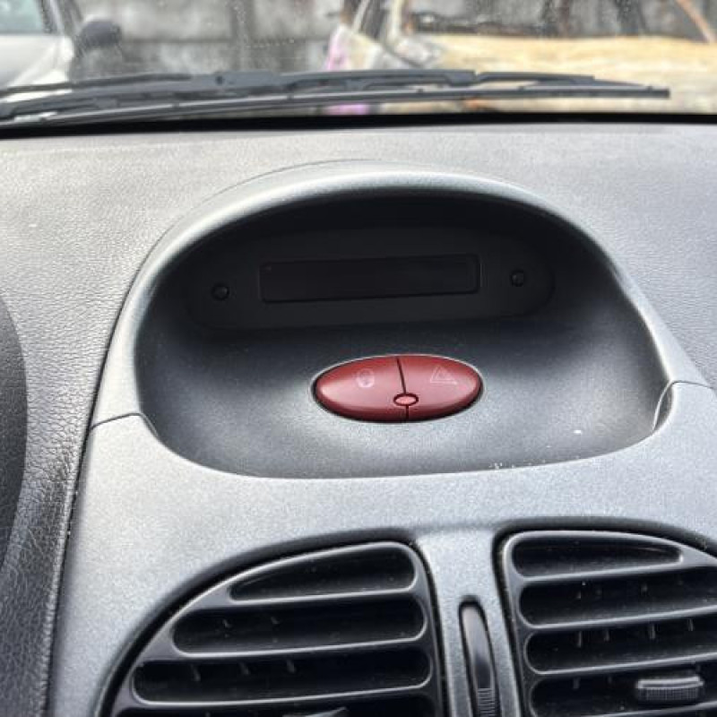 Compteur PEUGEOT 206 Photo n°16