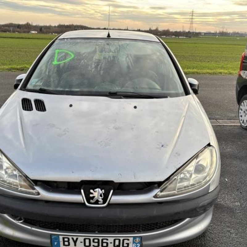 Baguette de coffre PEUGEOT 206 Photo n°8