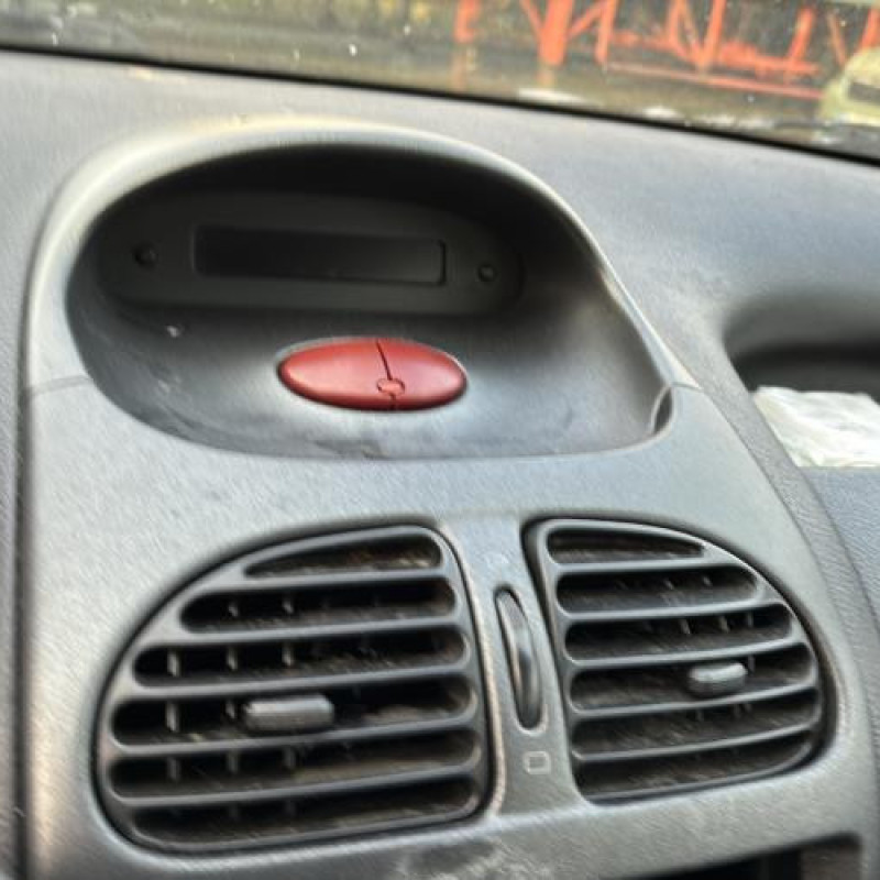 Compteur PEUGEOT 206 Photo n°15