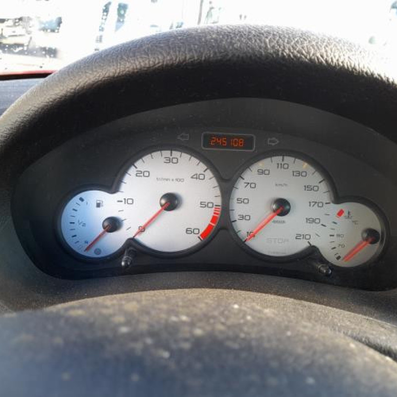 Compteur PEUGEOT 206 Photo n°10
