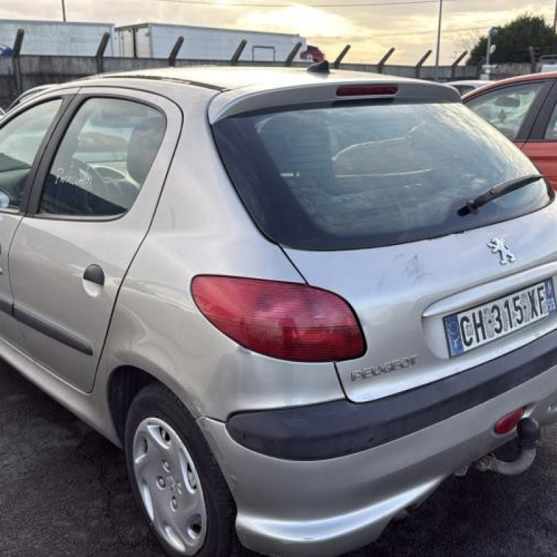 Baguette de coffre PEUGEOT 206 Photo n°6