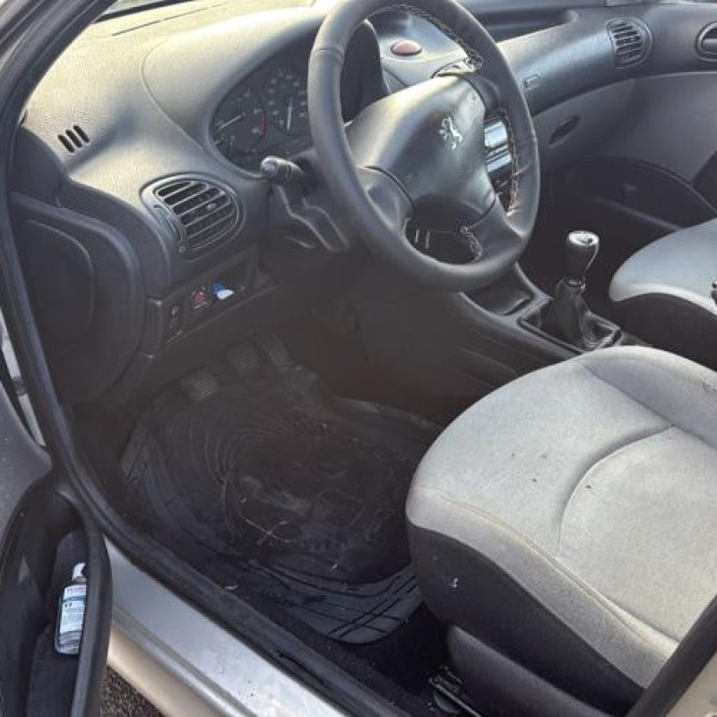 Baguette de coffre PEUGEOT 206 Photo n°7