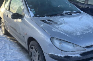 Reservoir essence PEUGEOT 206