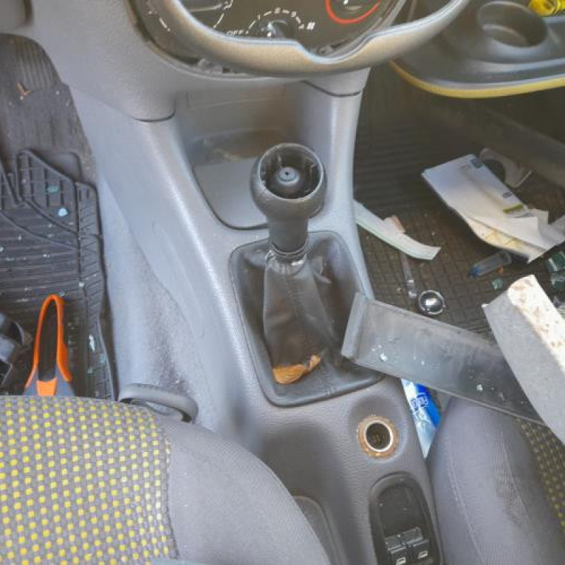 Compteur PEUGEOT 206 Photo n°8