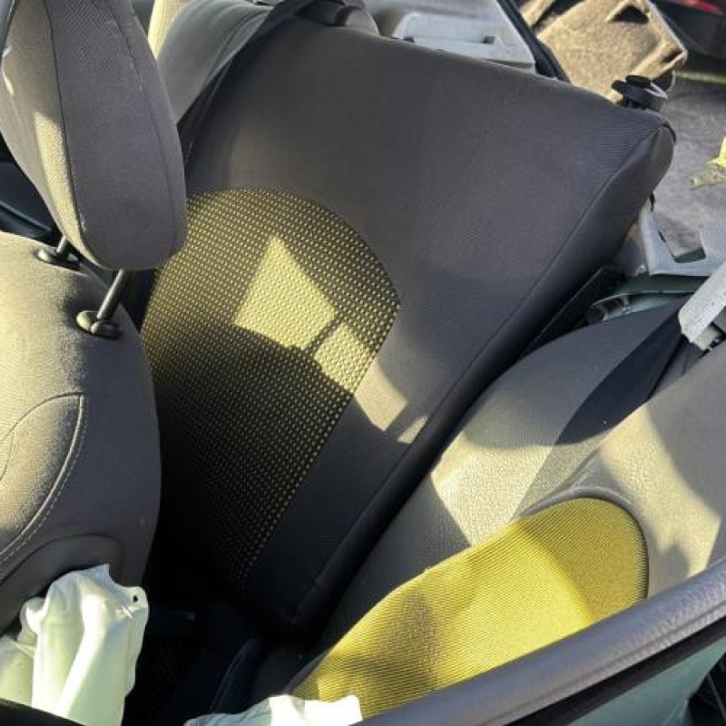 Compteur PEUGEOT 206 Photo n°14