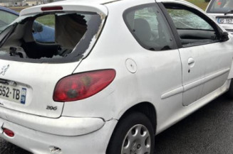 Reservoir essence PEUGEOT 206