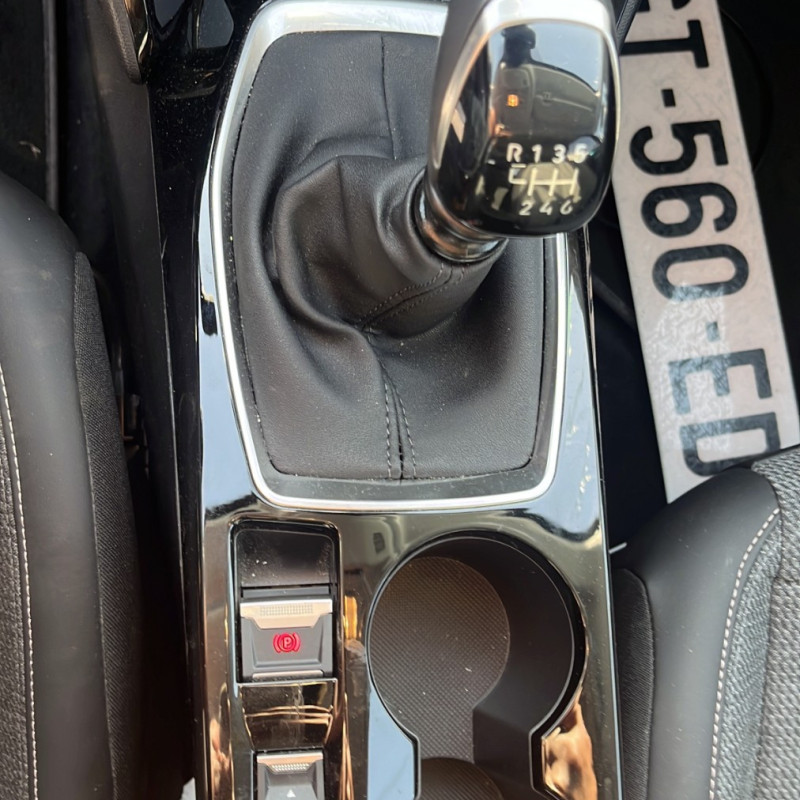 PEUGEOT 208 2 PHASE 1 1.2 PURETECH - 12V TURBO Photo n°8