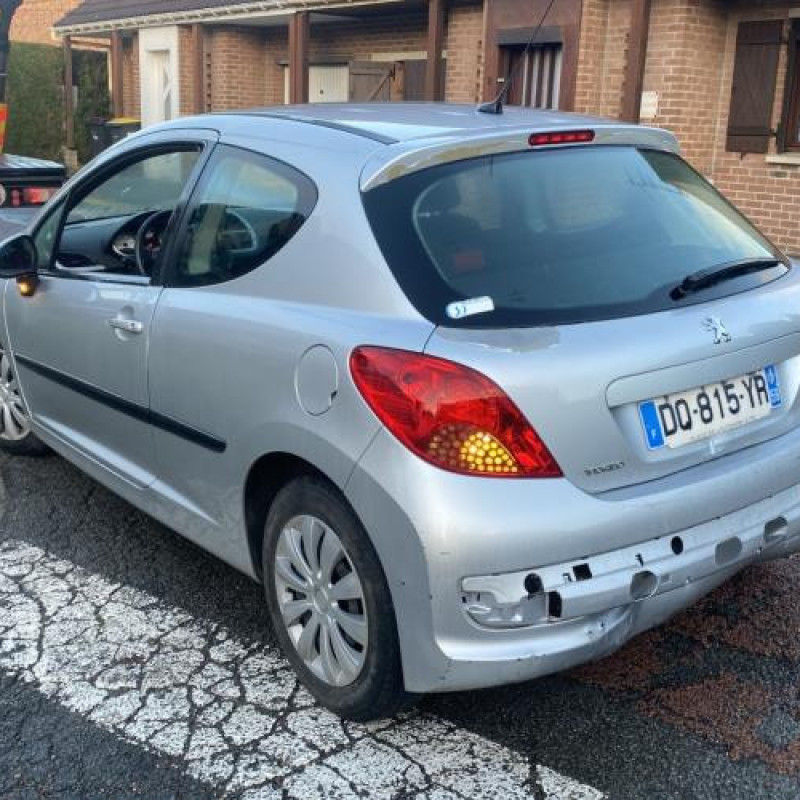 Reservoir essence PEUGEOT 207 Photo n°4