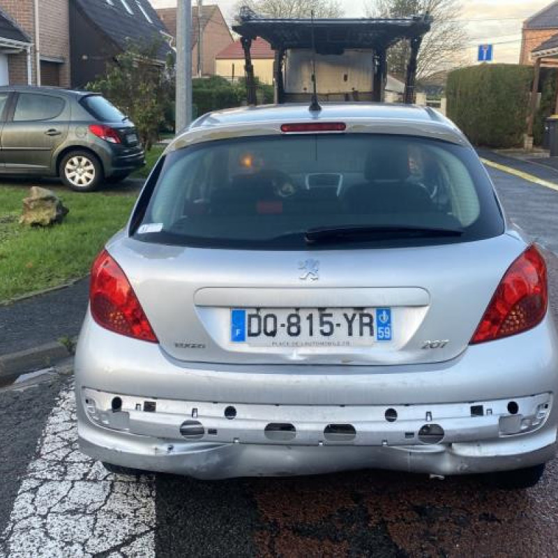 Reservoir essence PEUGEOT 207 Photo n°5