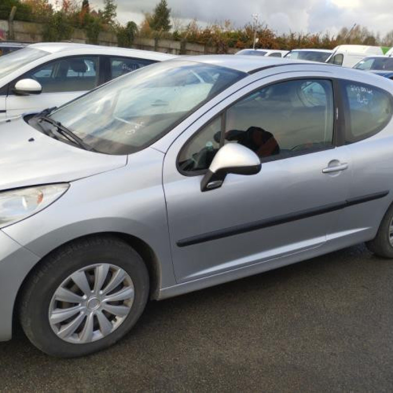 Reservoir essence PEUGEOT 207 Photo n°12