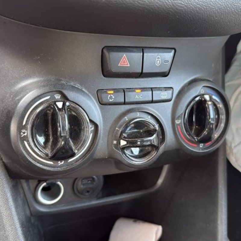 Compteur PEUGEOT 208 1 Photo n°15